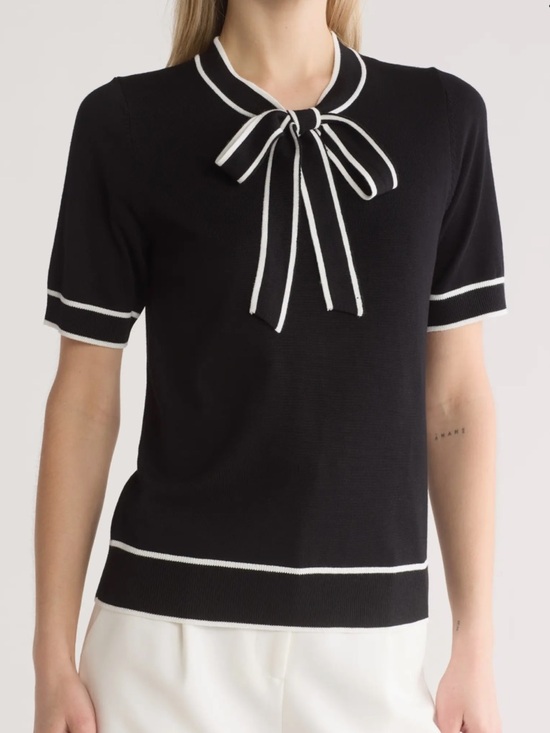 Adrianna Papell Tops - Tipped Tie Neck Short Sleeve Sweater✨